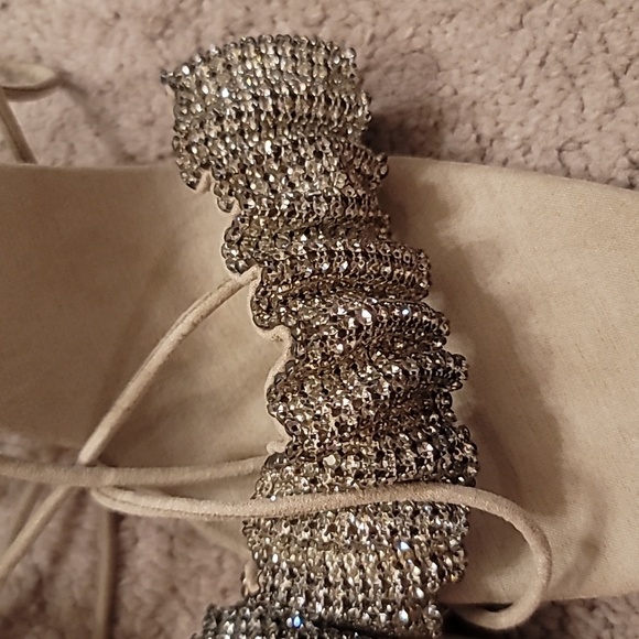 HP 🥳 NIB ankle strap mules 💛 - Picture 9 of 14